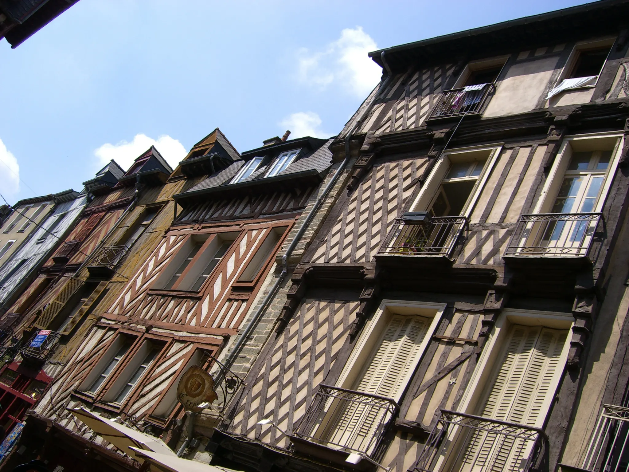 2006 Jun - Timber-framed houses at Champ-Jacquet - Rennes - Bretagne